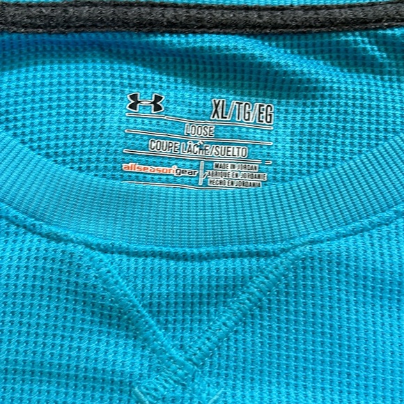 5 Under Armour Drifit Heat Gear assorted tshirts and one waffle knit - Picture 10 of 11